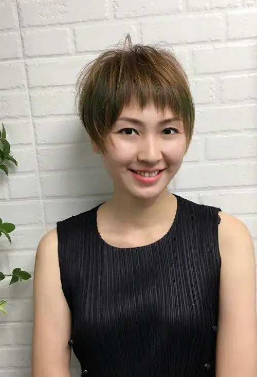 中年女士烫短发发型图片 最潮款式的女性短发打造