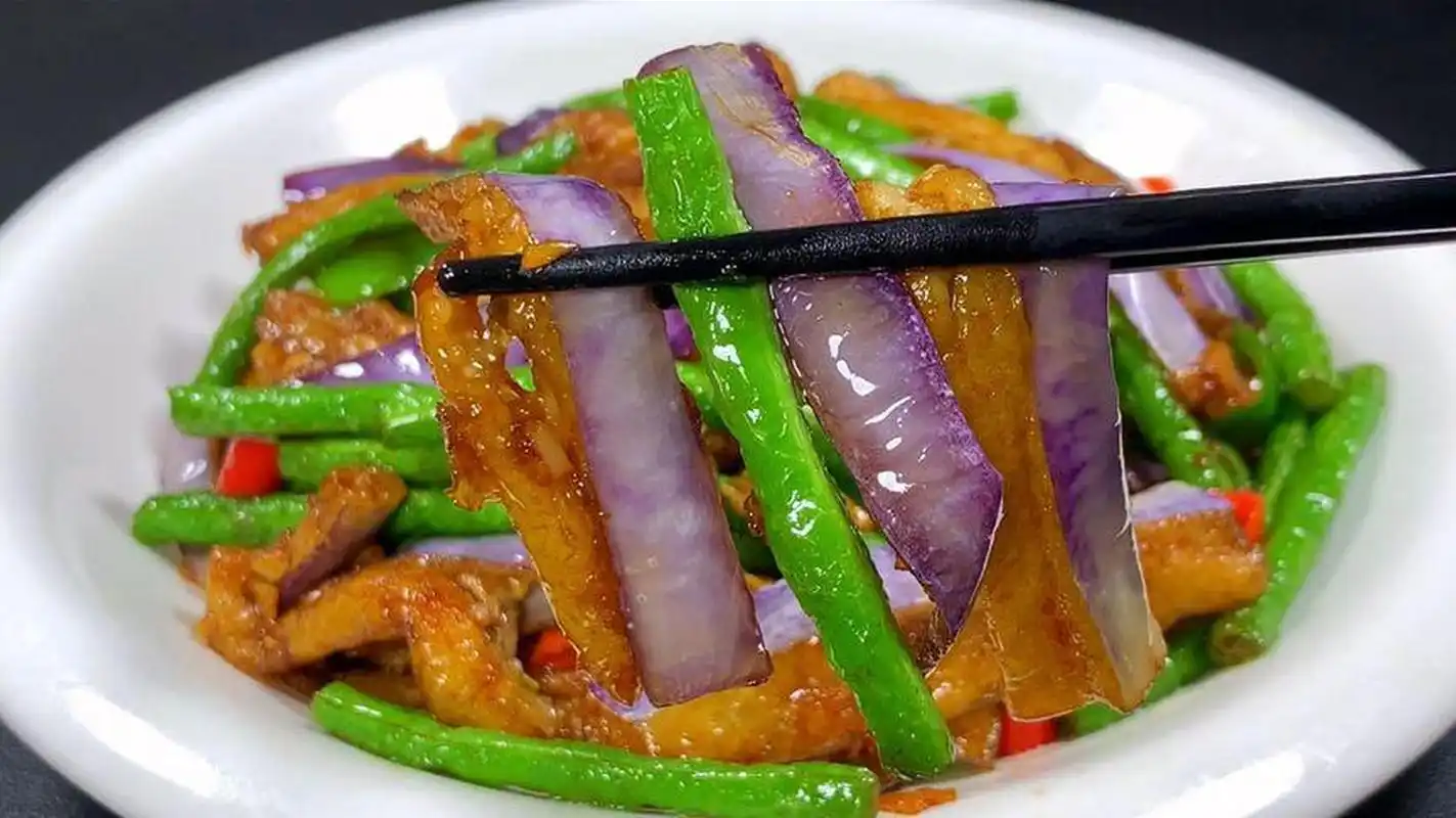 茄子炒豆角这样做才好吃:营养开胃的下饭菜,好吃又美味,适合大人小孩