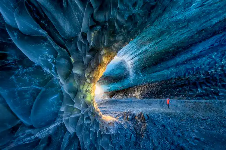 走进冰岛冰洞,探索那个未知的世界4