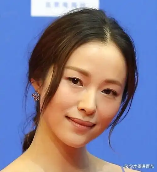 演员江一燕和吴镇宇之间有什么关系?