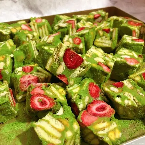 抹茶草莓雪花酥的做法步骤图,怎么做好吃