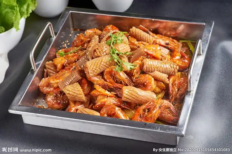 干锅鱿鱼香辣虾图片