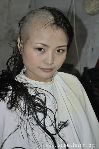 用剃刀一次刮光姑娘的头发-深度014#(12)