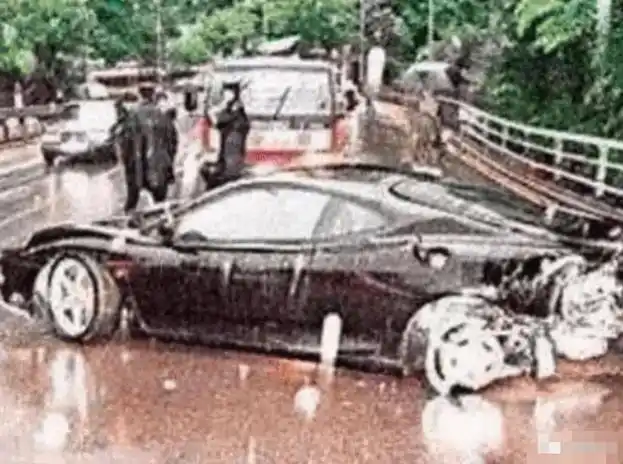 回顾苦命的香妃刘丹28岁车祸去世父亲殉职哥哥得癌症