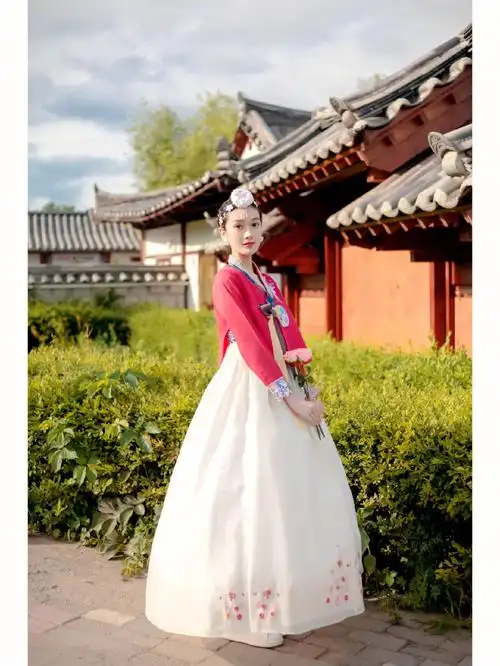 延吉民俗园朝鲜族服饰