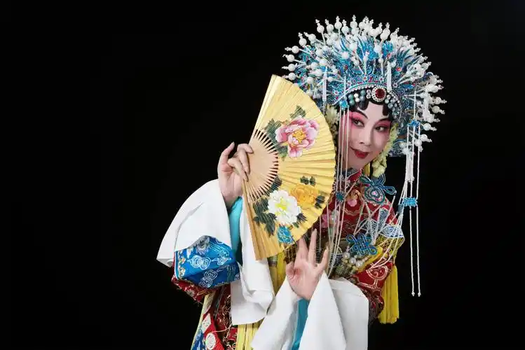 艺术为了和平——"国际和平艺术家"推选人物:方素珍_张新芳_河南省