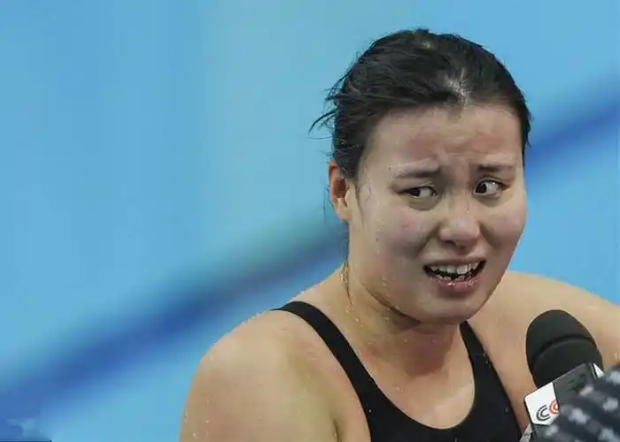 赵静比赛遇到生理期,她咬紧牙关完成了比赛并且得到了冠军