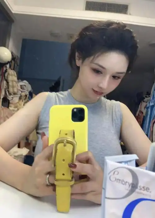 钱枫事件女主角米兰大坏蛋图片微博ins各种生活照被扒