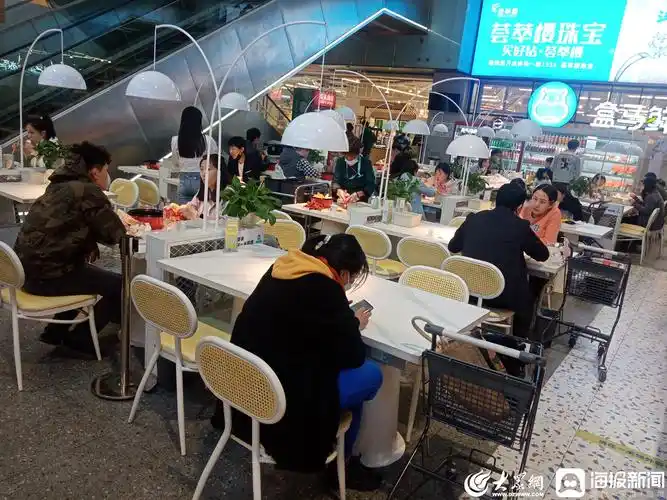 济南"重启"堂食 盒马餐饮相较日常提升20% 堂食小龙虾有近一倍增长