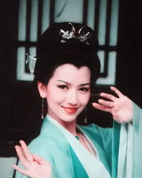 古装假发新白娘子传奇白素贞许仙小青飞天发髻影视影楼白 蛇旗头