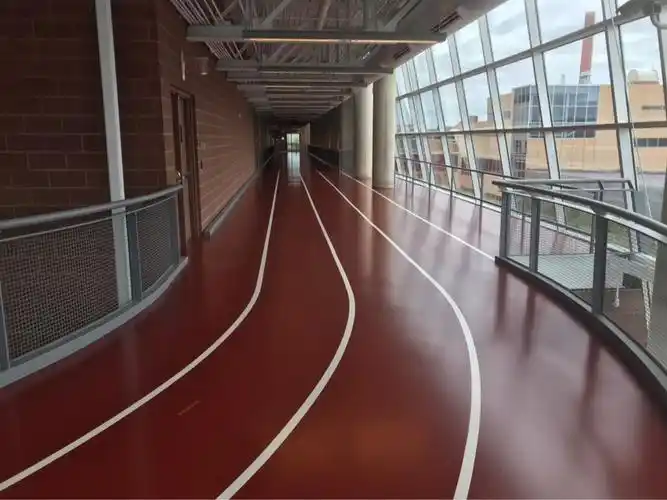 实名表白空中室内跑道,从此爱上有氧