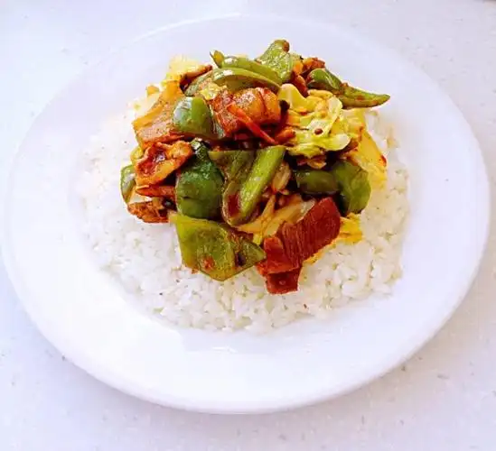 改良版回锅肉盖饭01