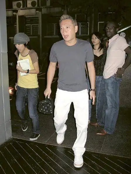 杨其龙一向信口开河,对他欲重新追求何超琼之说难辨多少真假