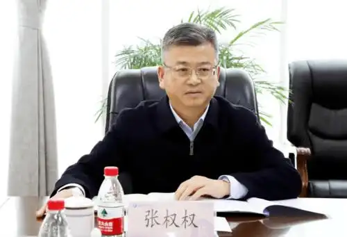 区委常委副区长张权权到房建集团开展调研工作