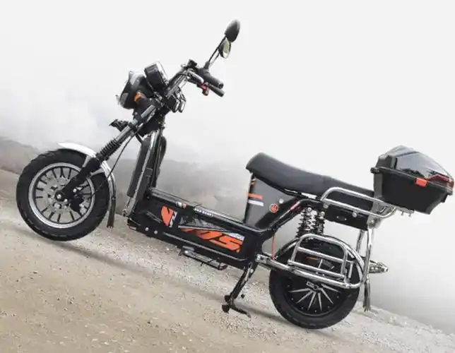 2款载重王电动车配72v大电瓶能拉800斤最大续航180公里