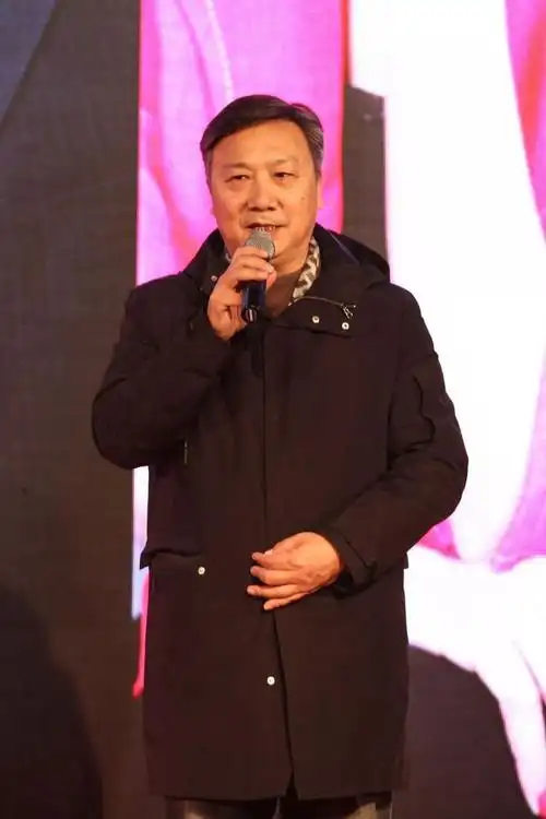 随后,北京京剧院领衔主演代表李宏图,迟小秋,朱强,张慧芳也
