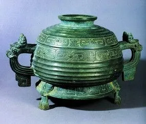 中国古代器物-兽形古物上的斑驳的图案