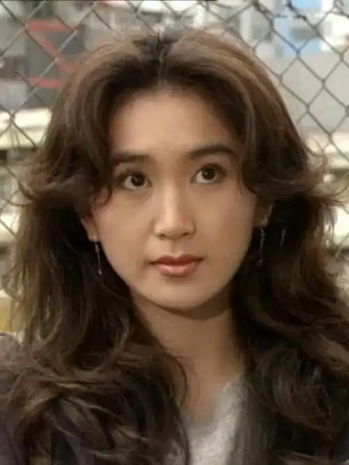 过年"小脸"攻略,这些大脸女明星是怎样做到脸大还美的?