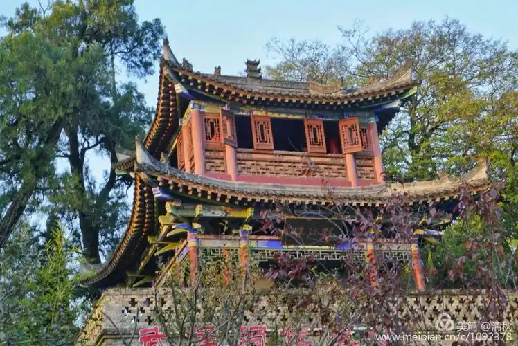 出师未捷身先死 定军山前埋忠骨