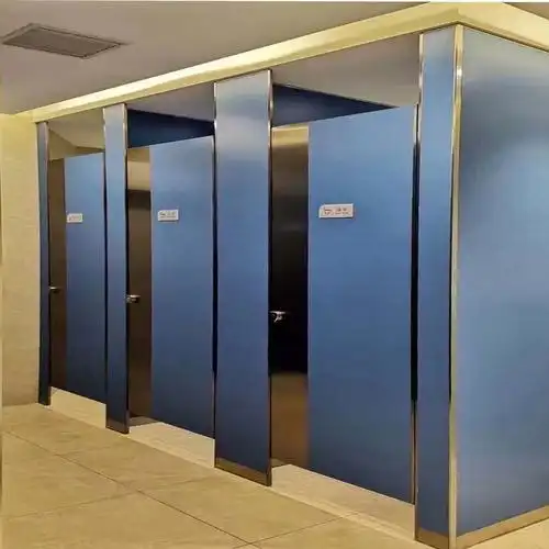 定制公共卫生间隔断板 铝蜂窝抗倍特板厕所隔断门 金属卫生间隔断
