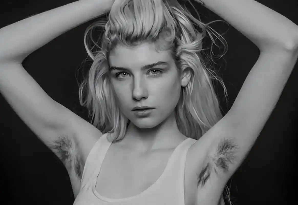 为什么有的女生腋毛旺盛,有的却很干净?腋毛多说明了什么?