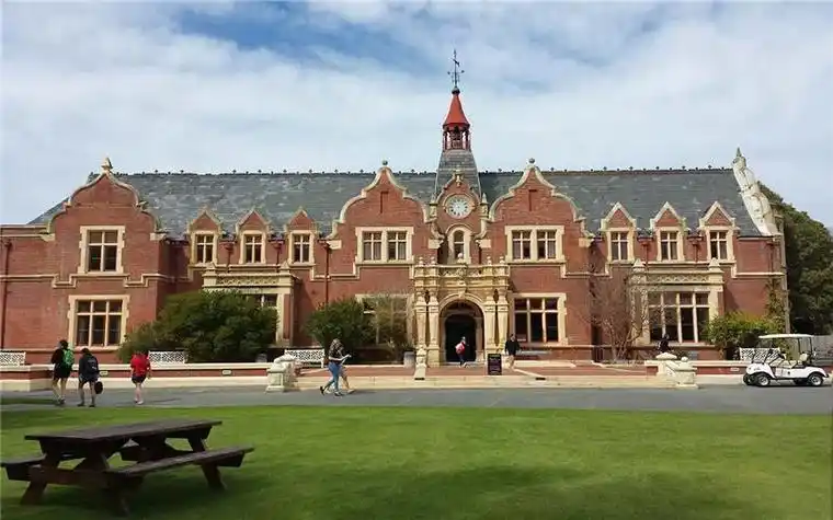 院校简介英国林肯大学(brunel university london),英国留学林肯大学