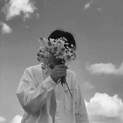 黑白头像情侣一人一张超火图片