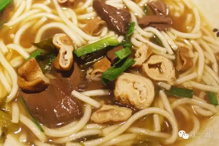 一口安利丨温州猪脏粉东北小鸡炖蘑菇衢州霸王鱼双十一后吃土那么久该