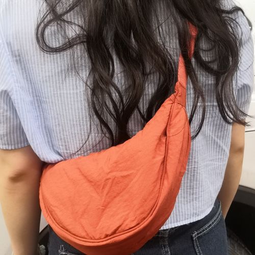 原单时尚 潮牌 女生优衣k斜挎包 腋下包 单肩包 夹棉 单肩包 挎包