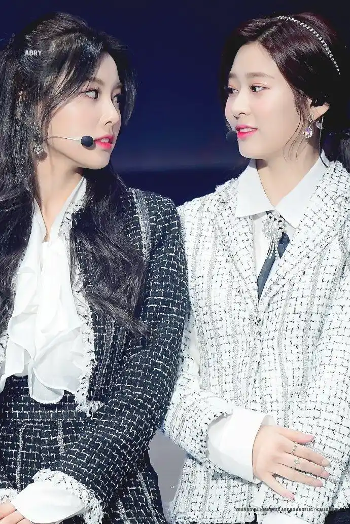 金珉周天生美人金珉周181128 2018aaa 饭拍高清  an