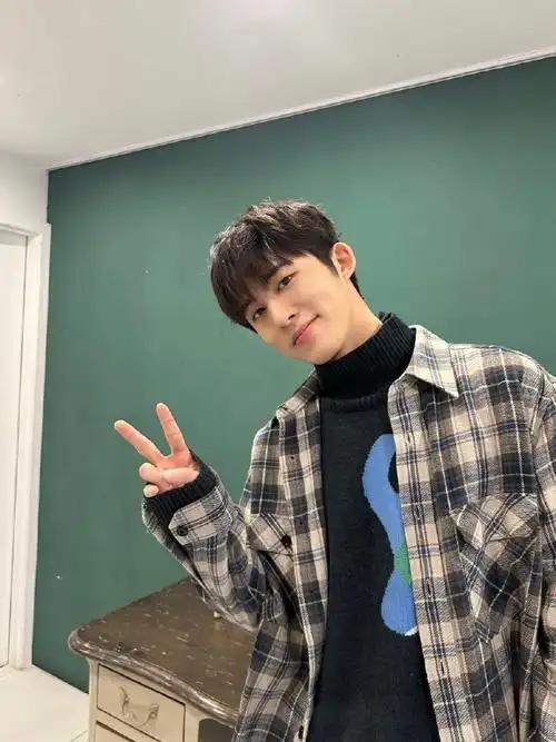 奶盐酷甜金韩彬