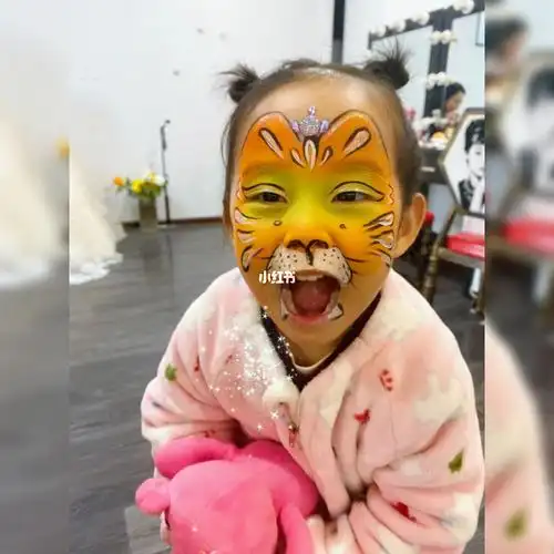 小老虎,可爱嘛～#儿童舞台妆  #舞台妆彩绘  #舞台妆  #舞台动物妆容