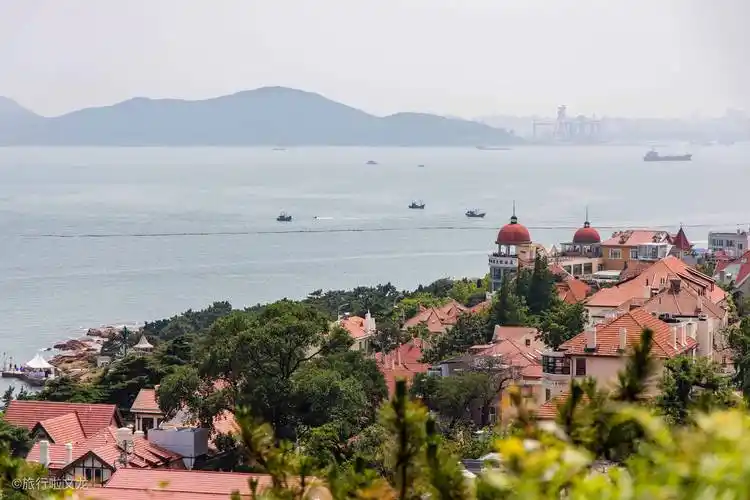 青岛旅游,推荐打卡小鱼山公园,这是青岛美景的c位了_流放_大海_风景