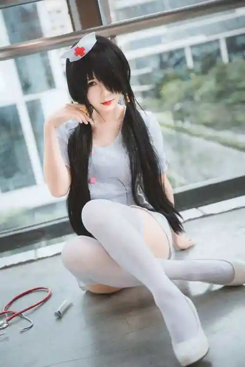 cosplay无下限双马尾白丝护士装cos