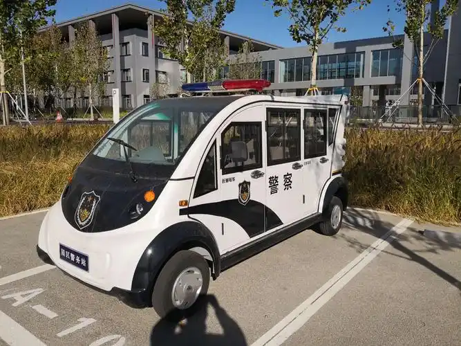 纯电动警车