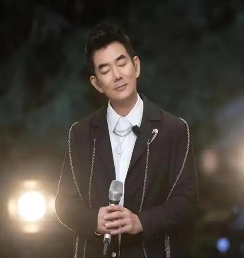 任贤齐如何凭《心太软》逆袭乐坛?王菲都自叹不如!