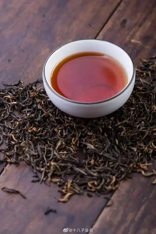 冬天喝红茶普洱茶桂花茶等有一定的养胃效果