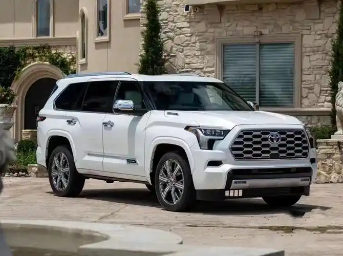 尤其是旗下的 suv 车型,一款比一款经典,今天给大家带来一款,丰田汽车