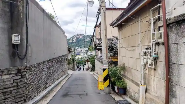 首尔最具代表性的传统韩屋居住地,都在北村韩屋村