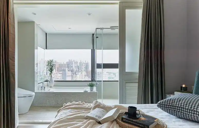 主卧大型卫生间装修效果图独立浴缸装修图片