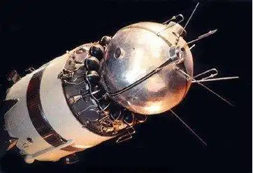 (苏联"上升号"宇宙飞船)