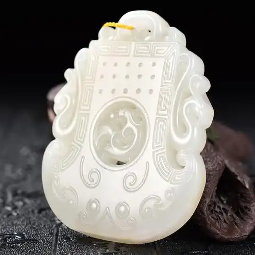 肉质细腻无暇【仿古龙牌】和田玉白玉府上有龙仿古玉牌56克