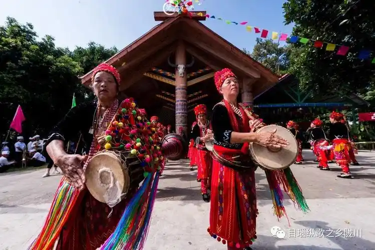 陇川景颇新米节,还真热闹… - 陇川新闻 - 德宏网 - 孔雀之乡德宏网上