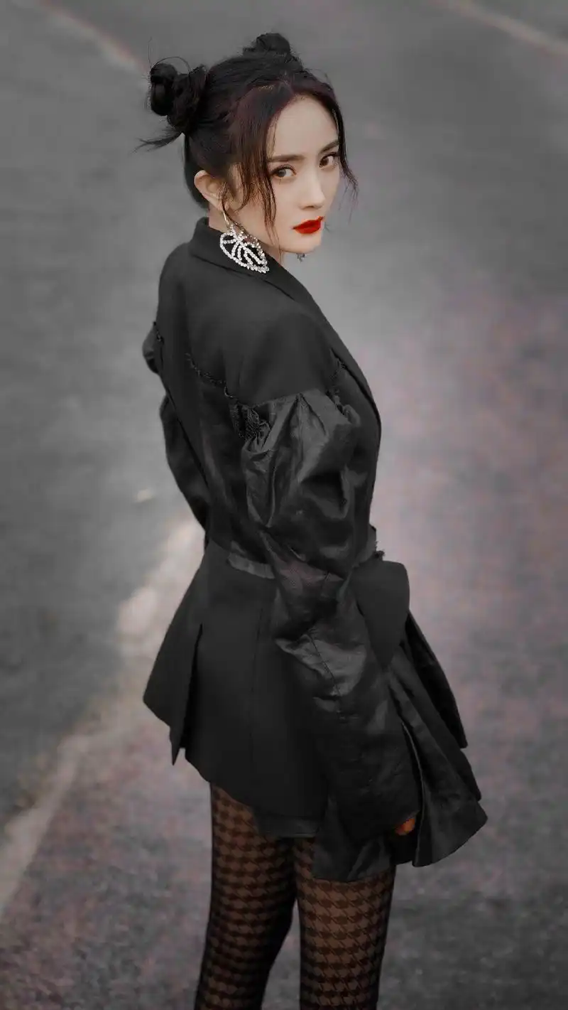 杨幂王牌对王牌哪吒头造型:大幂幂太美了