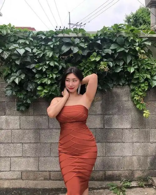 韩国微胖老阿姨40多岁获小鲜肉追求