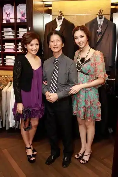 周子扬爆与何傲儿分手内情何家每月苛索20万生活费