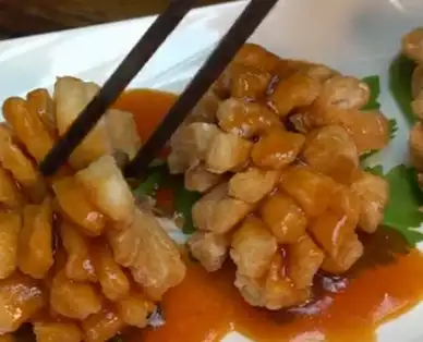 饭店招牌菜菊花鱼做法,花刀调料配比详细,2019年年夜菜首选_鱼肉_草鱼