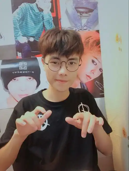 精彩苏然歌手资料