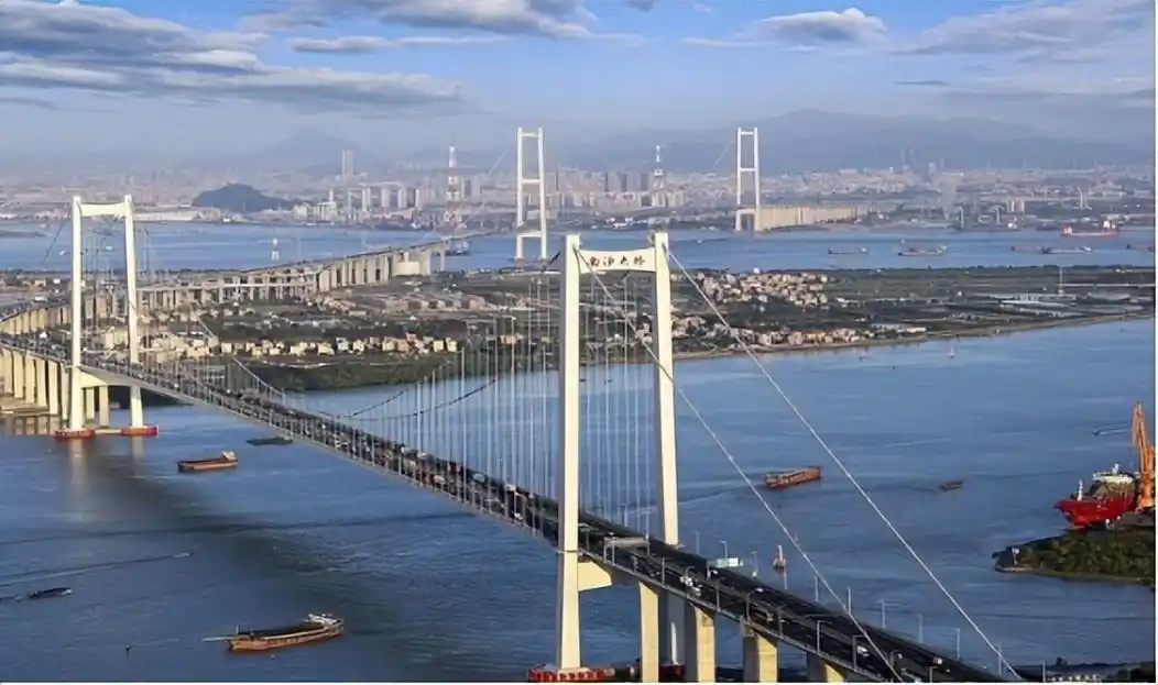 360公里的广龙高速公路全线贯通,有望2023年底全线建成通车!