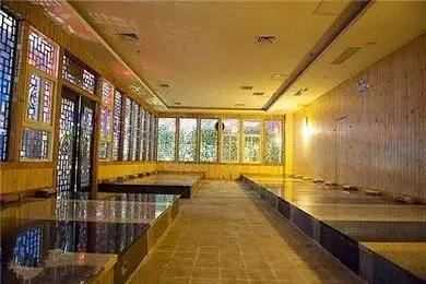 新乡元润温泉1日游 特别赠送:价值49元/位的自助中餐,四星酒店标